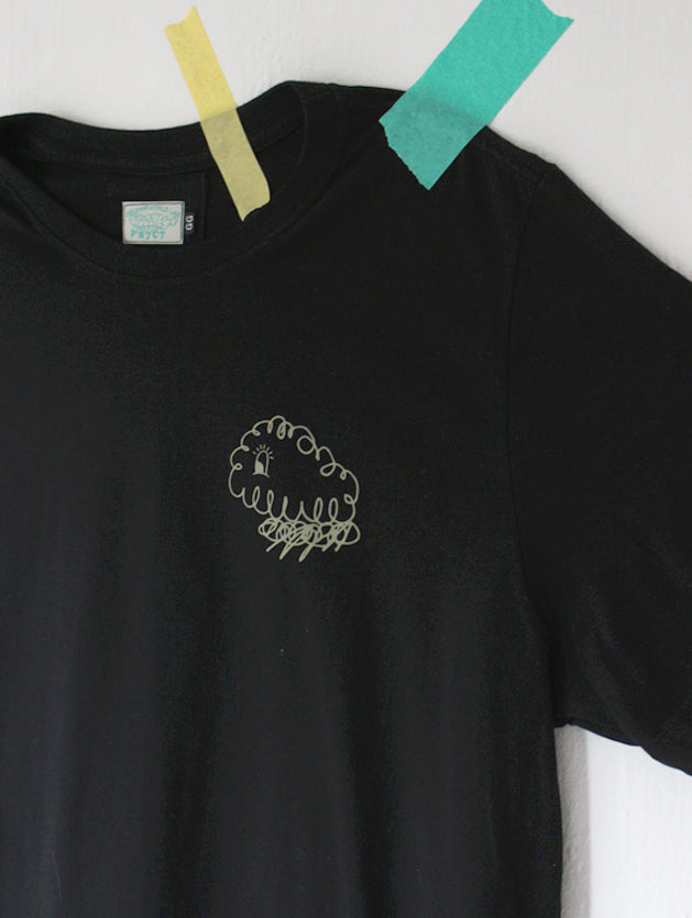 Camiseta Pilar All Eyes Preta Cloud