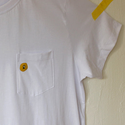 Camiseta Pilar All Eyes Branca Pocket